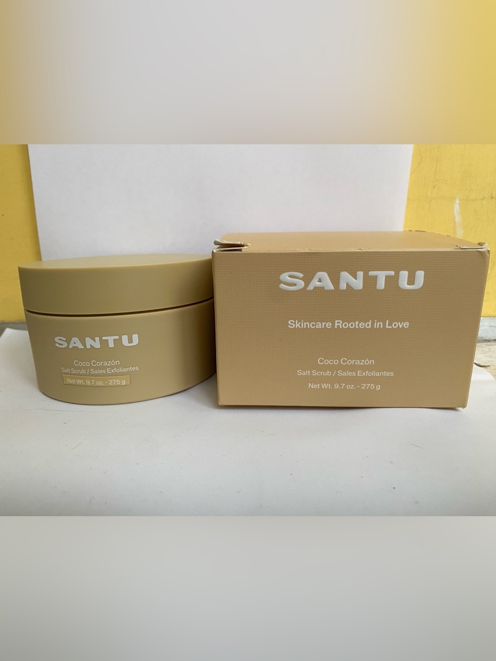 Santu Coco Corazón Salt Scrub Brand new in Box
